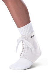 Mueller ATF2 Ankle Brace White Small